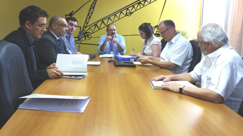 Reunião na sede da CRM em Porto Alegre