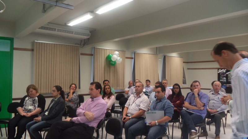 CRM foi representada pelo superintendente administrativo Oxcilei Duarte e gerente administrativo financeiro Murilo da Luz